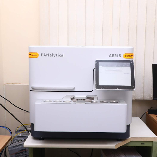 Table Top X-Ray Diffraction (XRD)